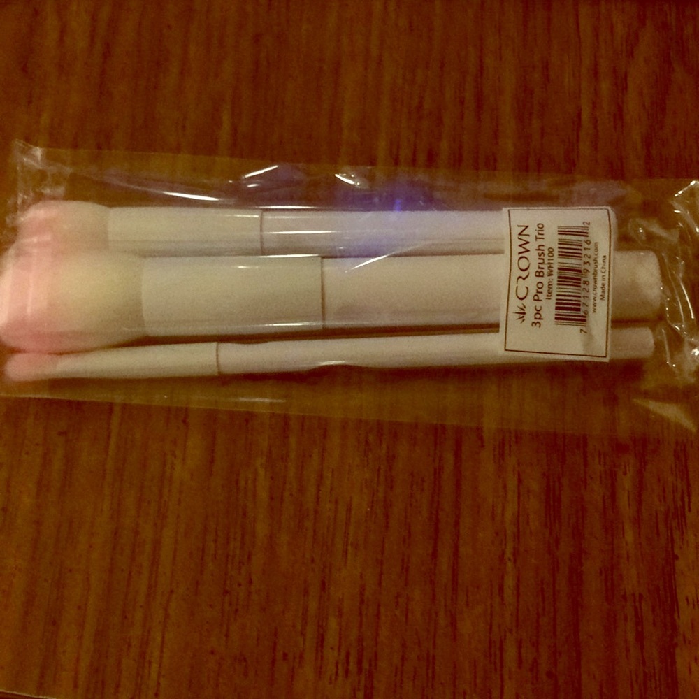 Crown Trio Brush set